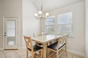 453 Lake Park Dr, Midlothian, TX 76065 - Photo 9