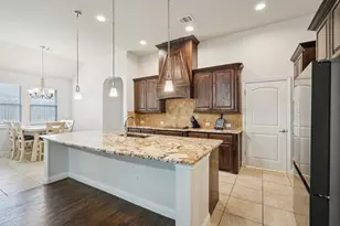 453 Lake Park Dr, Midlothian, TX 76065 - Photo 9