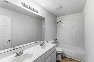 1124 Breezewood Dr, Lewisville, TX 75077 - Photo 17