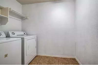 2742 Olympic Park Drive, Grand Prairie, TX 75050 - Photo 7