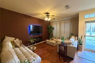 2742 Olympic Park Dr, Grand Prairie, TX 75050 - Photo 5