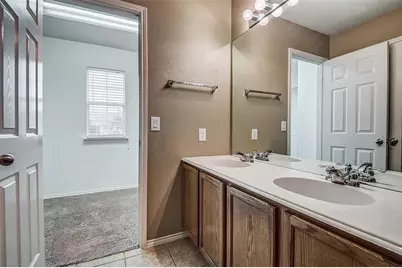 2742 Olympic Park Drive, Grand Prairie, TX 75050 - Photo 9