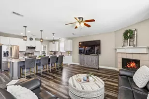 5817 Copper Canyon Dr, The Colony, TX 75056 - Photo 17