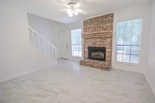 1028 McKinley St, Benbrook, TX 76126 - Photo 5