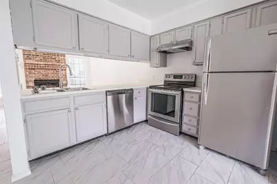 1028 McKinley Street #B, Benbrook, TX 76126 - Photo 7