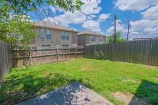 1028 McKinley St, Benbrook, TX 76126 - Photo 19