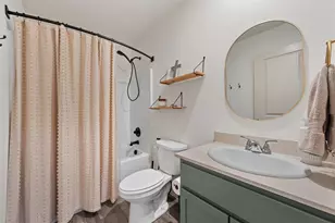 1124 N 13th St, Waco, TX 76707 - Photo 17