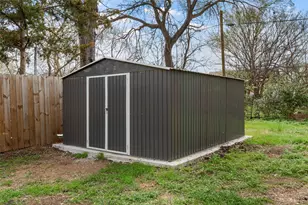1124 N 13th St, Waco, TX 76707 - Photo 23