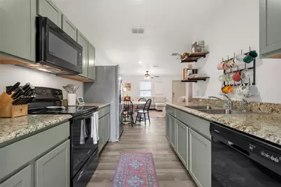 1124 N 13th Street, Waco, TX 76707 - Photo 1