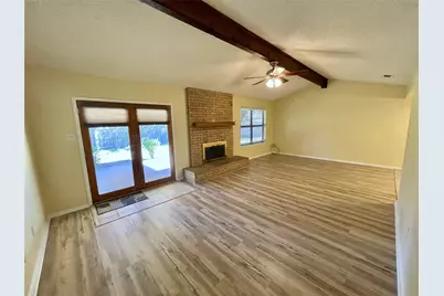 706 Heritage Trail, Granbury, TX 76048 - Photo 3