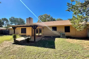 706 Heritage Trail, Granbury, TX 76048 - Photo 19