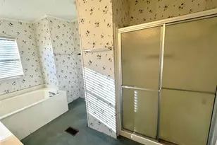 211 W F, Munday, TX 76371 - Photo 13