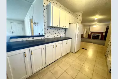 211 W F, Munday, TX 76371 - Photo 7