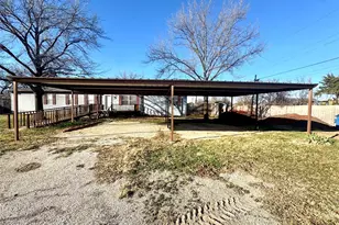 211 W F, Munday, TX 76371 - Photo 27