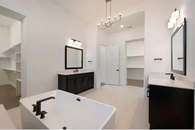 2021 Clearwater Drive, Lakewood Village, TX 75068 - Photo 31