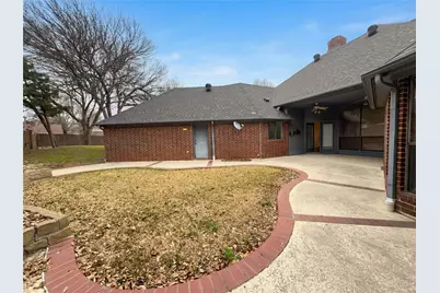 2101 Royal Dominion Court, Arlington, TX 76006 - Photo 5