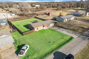 513 Ranch Rd, Granbury, TX 76049 - Photo 9