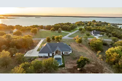 217 E Bay Drive, Bridgeport, TX 76426 - Photo 33