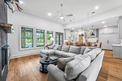 217 E Bay Drive, Bridgeport, TX 76426 - Photo 11