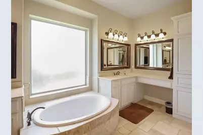 4815 Livingston Drive, Frisco, TX 75033 - Photo 11