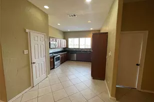 4805 Kelso Ln, Garland, TX 75043 - Photo 9