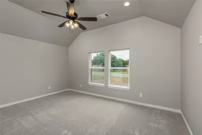 1607 W College Street, Jacksboro, TX 76458 - Photo 15