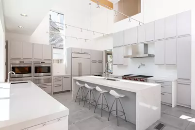 6446 Prestonshire Lane, Dallas, TX 75225 - Photo 11