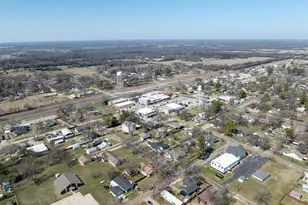 200 Dewitt St, Collinsville, TX 76233 - Photo 37