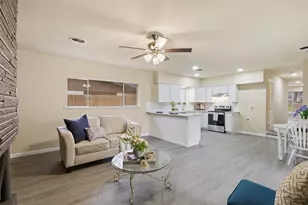 829 Joanna Dr, Hurst, TX 76053 - Photo 13