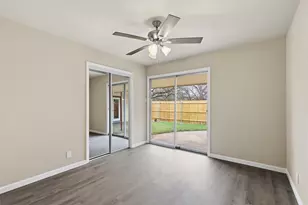 829 Joanna Dr, Hurst, TX 76053 - Photo 17