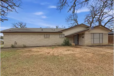 829 Joanna Drive, Hurst, TX 76053 - Photo 5