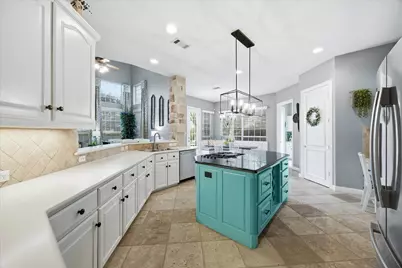 207 Mallard Lakes Drive, McKinney, TX 75072 - Photo 9