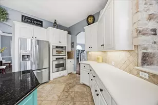 207 Mallard Lakes Dr, McKinney, TX 75072 - Photo 11