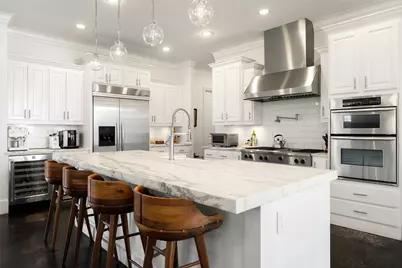 6713 Lake Circle Drive, Dallas, TX 75214 - Photo 9