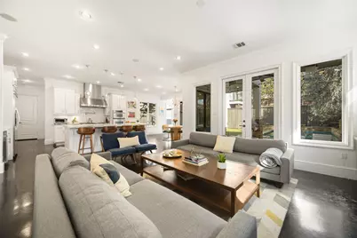 6713 Lake Circle Drive, Dallas, TX 75214 - Photo 9