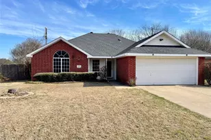 1314 Ridge Dr, Midlothian, TX 76065 - Photo 1