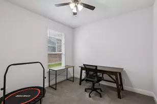 388 N Montague St, Pilot Point, TX 76258 - Photo 19