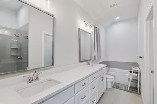 388 N Montague St, Pilot Point, TX 76258 - Photo 19