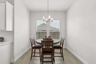 388 N Montague St, Pilot Point, TX 76258 - Photo 11