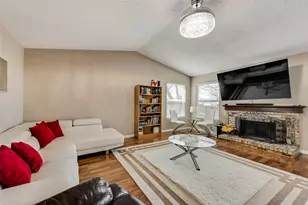 2101 High Bluff Dr, Garland, TX 75041 - Photo 5