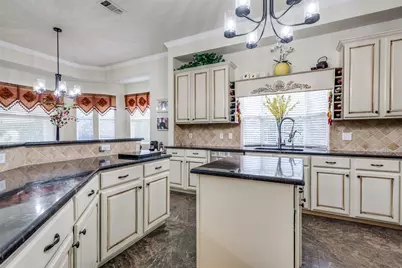 6417 Creekdale Drive, The Colony, TX 75056 - Photo 13