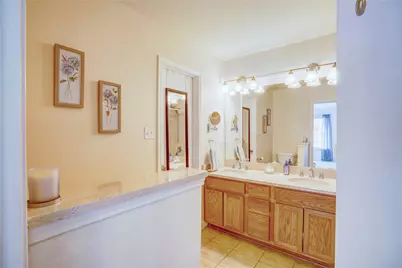 8729 Lake Meadows Lane, Fort Worth, TX 76053 - Photo 17