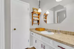 121 Falcon Ln, Hillsboro, TX 76645 - Photo 13