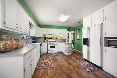 5912 Forest Hill Drive, Forest Hill, TX 76119 - Photo 15