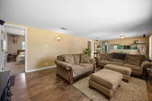 5912 Forest Hill Dr, Forest Hill, TX 76119 - Photo 9