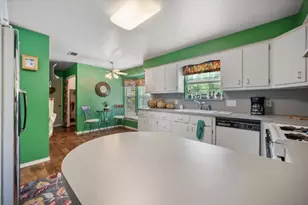 5912 Forest Hill Dr, Forest Hill, TX 76119 - Photo 13