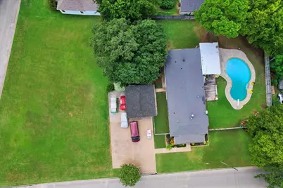 5912 Forest Hill Drive, Forest Hill, TX 76119 - Photo 5