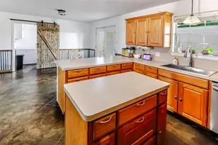 1727 Lcr 124, Mount Calm, TX 76673 - Photo 11