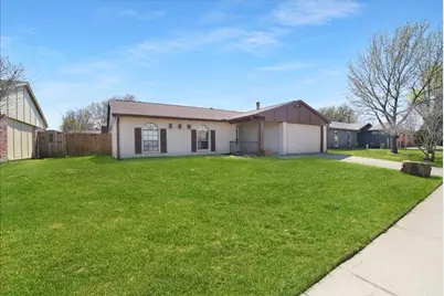 4901 Ward Drive, The Colony, TX 75056 - Photo 3