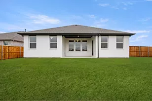 716 Tyronza Dr, Justin, TX 76247 - Photo 5